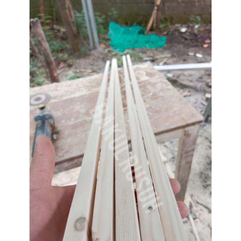 Jual LIS KAYU JATI BELANDA RENG STIK 2X2X200 CM | Shopee Indonesia