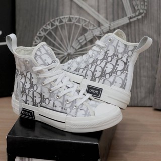 Harga sneakers hot sale dior original