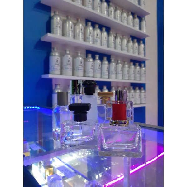 Jual Parfum 30 ml , kualitas awet ( 2 : 1 ) | Shopee Indonesia