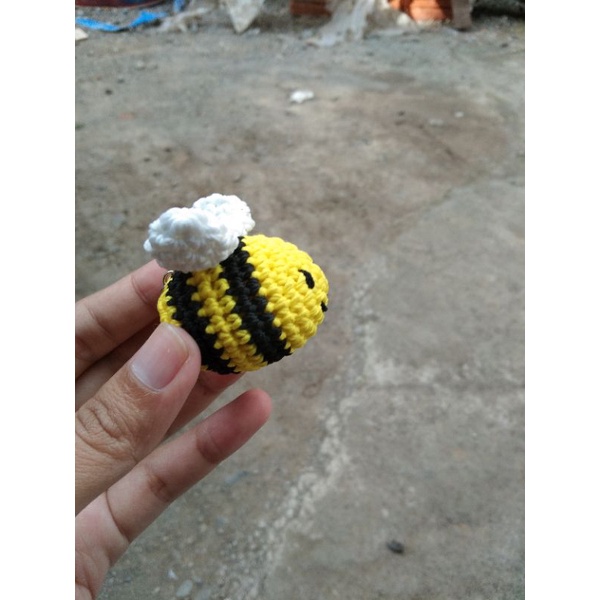 Jual gantungan kunci rajut murah lebah Bumblebee | Shopee Indonesia