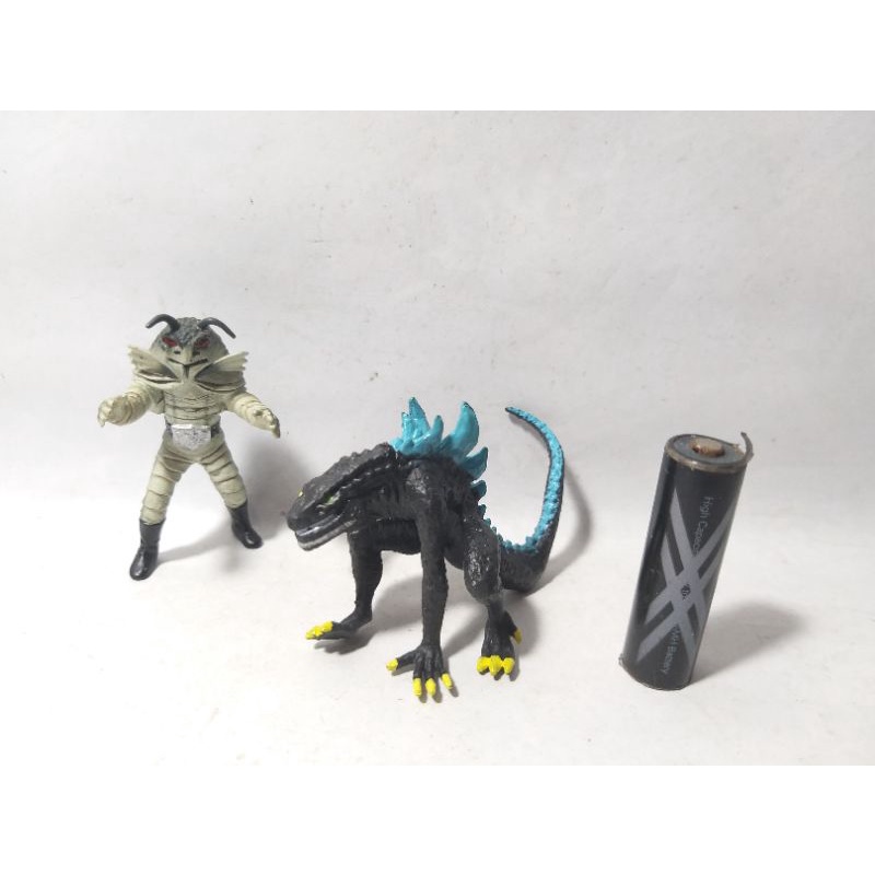 Jual Kaiju Monster Cockroach Kecoa Zanjioh Salamander Godzilla Kamen ...