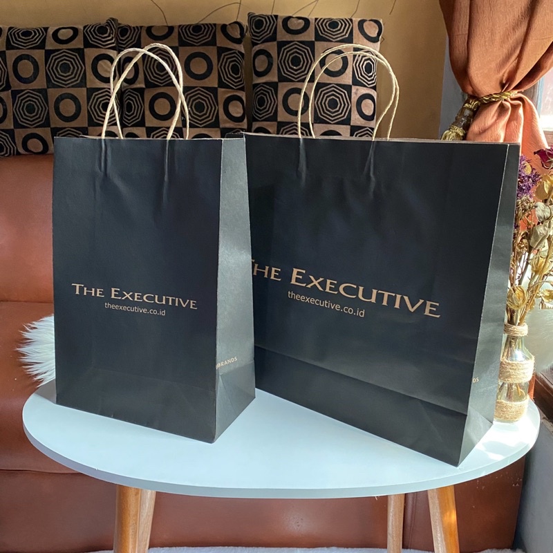 Jual Paper Bag The Executive Original Store Bungkus Hampers Hitam | Shopee  Indonesia