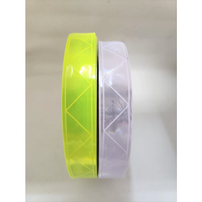 Jual Pvc Scotlight Segitiga 2,5cm 25mm Pita Scotlite isi 50meter ...