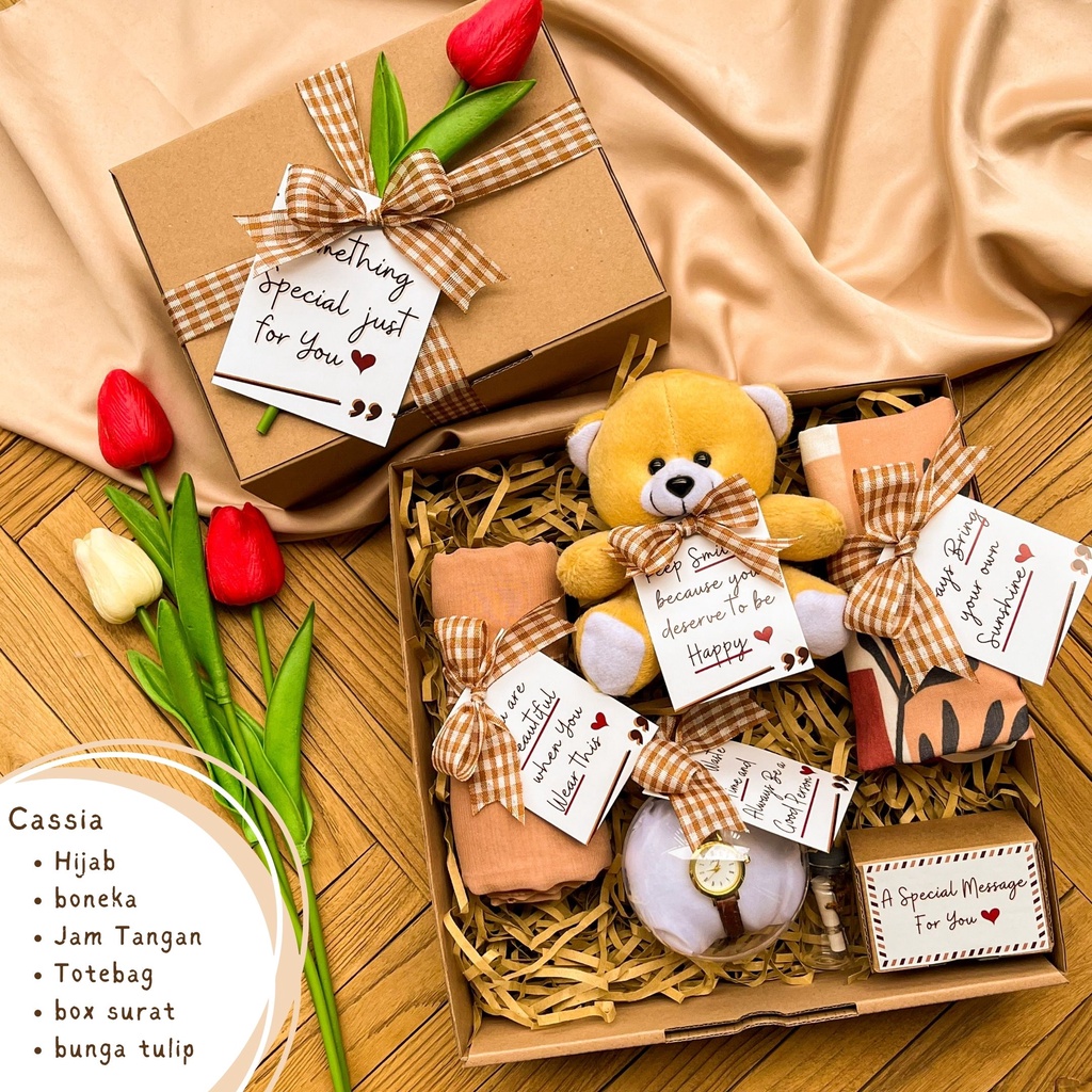Jual [VINTAGE] KADO ULANG TAHUN CEWEK WISUDA ANNIVERSARY | HAMPERS GIFT ...