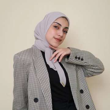 ZARA BASIC SQ MIRACHOLECCT (Hijab Square Bahan Cerruty Import)