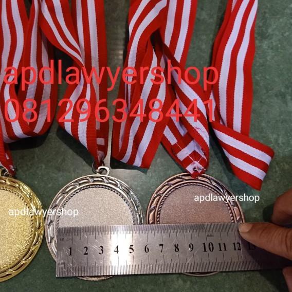 Jual Medali Logam Mendali besi Medali Emas Perak Perunggu 1 Set plus ...