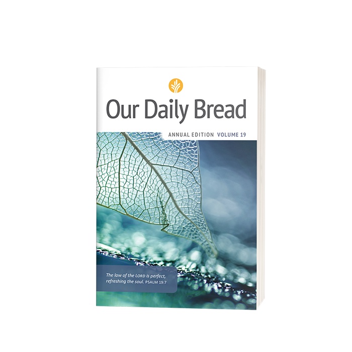 Jual Buku Renungan Rohani Kristen : Our Daily Bread Annual Edition Vol ...