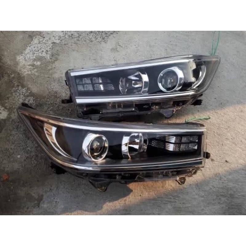 Jual Headlamp Innova Reborn Type Tipe V Q