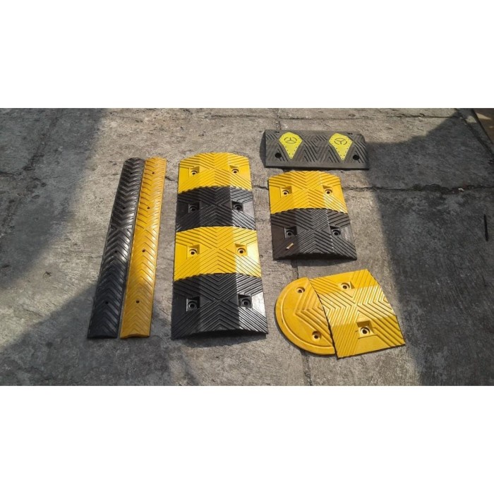 Jual Rubber Speed Bump Gundukan Jalan 1 Meter Tanggul Karet Jeglukan ...