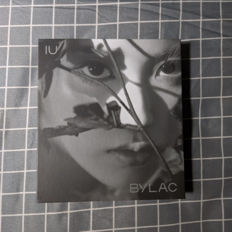 Jual IU Lilac Album Only - Bylac Ver. | Shopee Indonesia