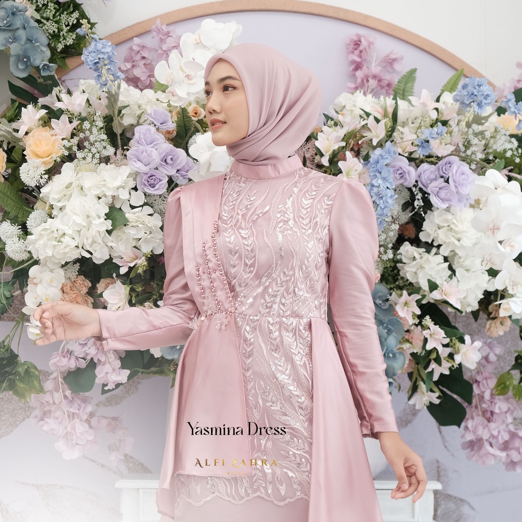 Robe Yasmina main image 1