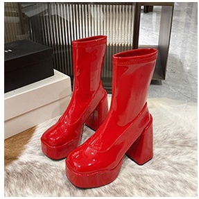 Jual Lula Patent Block Heel Boots Sepatu Tinggi ITZY Inspired