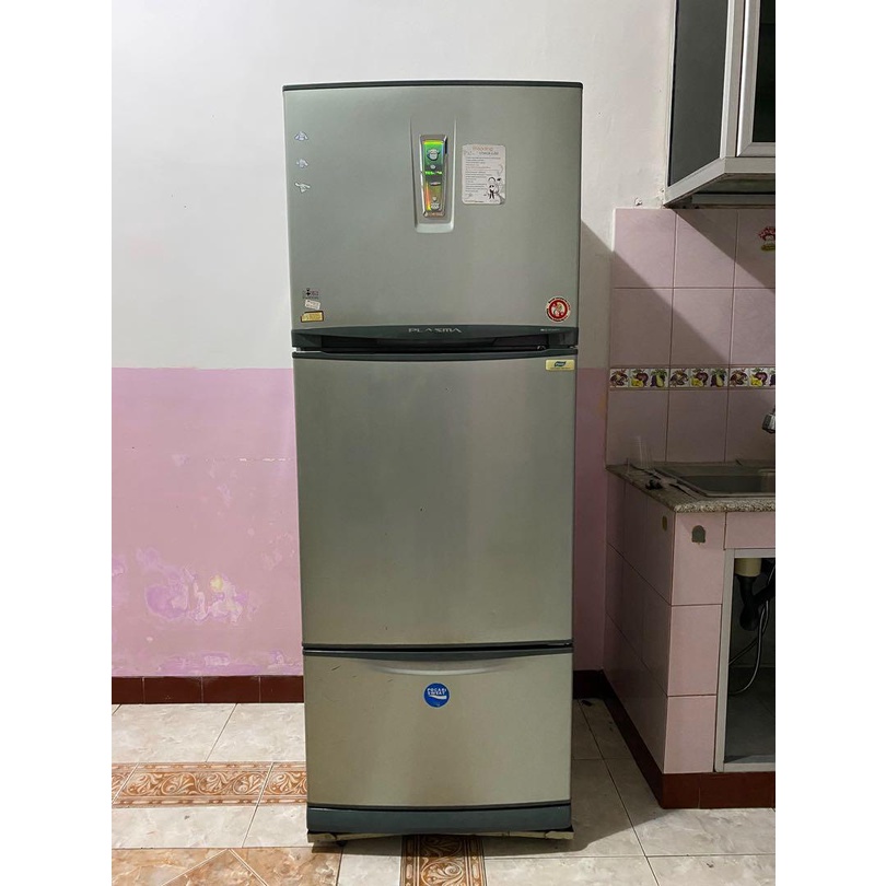 Jual [PRELOVED] Kulkas Toshiba Plasma Refrigerator 3 Pintu Grey Murah