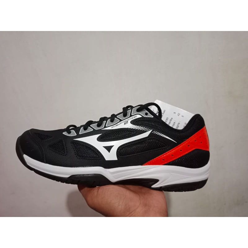 Harga mizuno cyclone sales speed