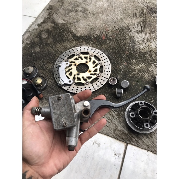 Jual master rem tempat minyak rem atas suzuki spin new skydrive smash ...