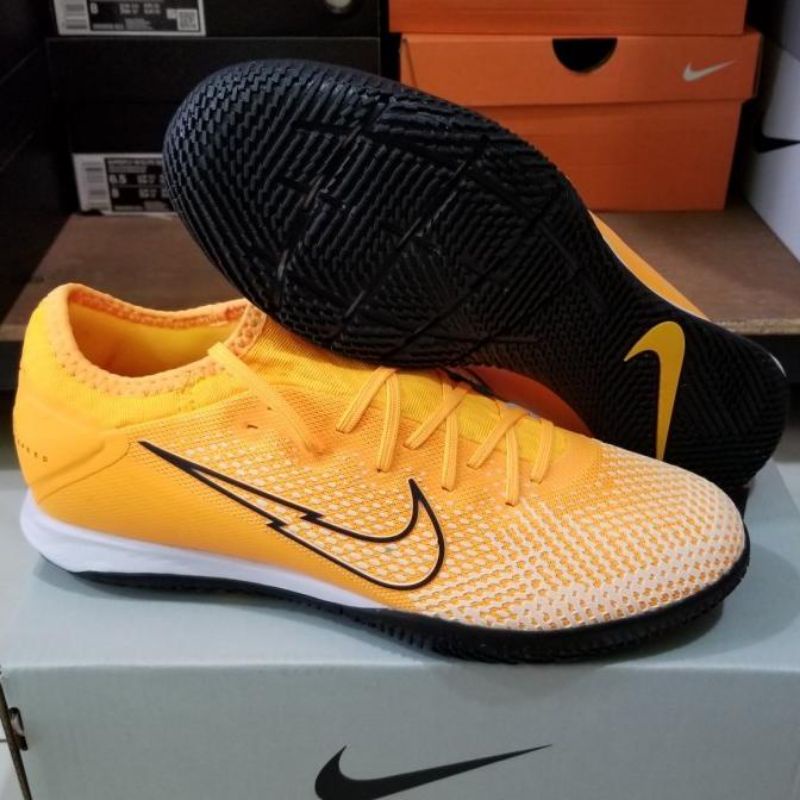 harga sepatu futsal nike mercurial vapor xii