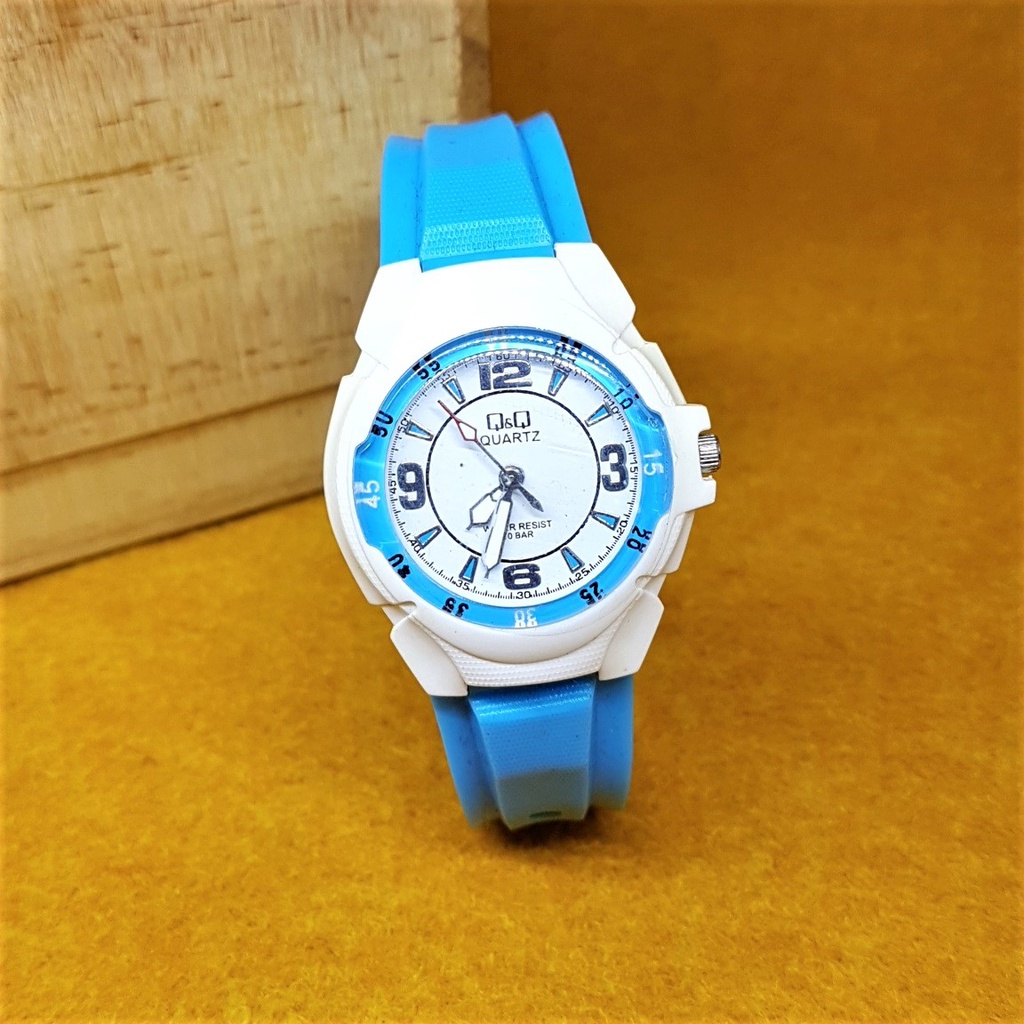 Jual Jam tangan anak pria wanita Q&Q QQ analog - tali karet 7 varian ...