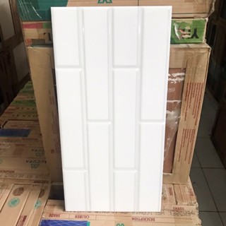 Jual KERAMIK 25X50 KERAMIK DINDING KERAMIK BATA KILAP (GLOSSY-TIMBUL