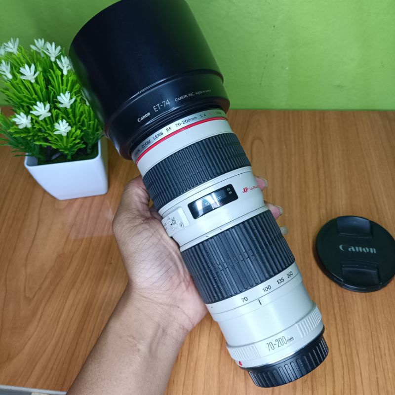 Lensa Tele 200mm F2 Canon Ef Lens Canon EF 70-200mm L IS II USM