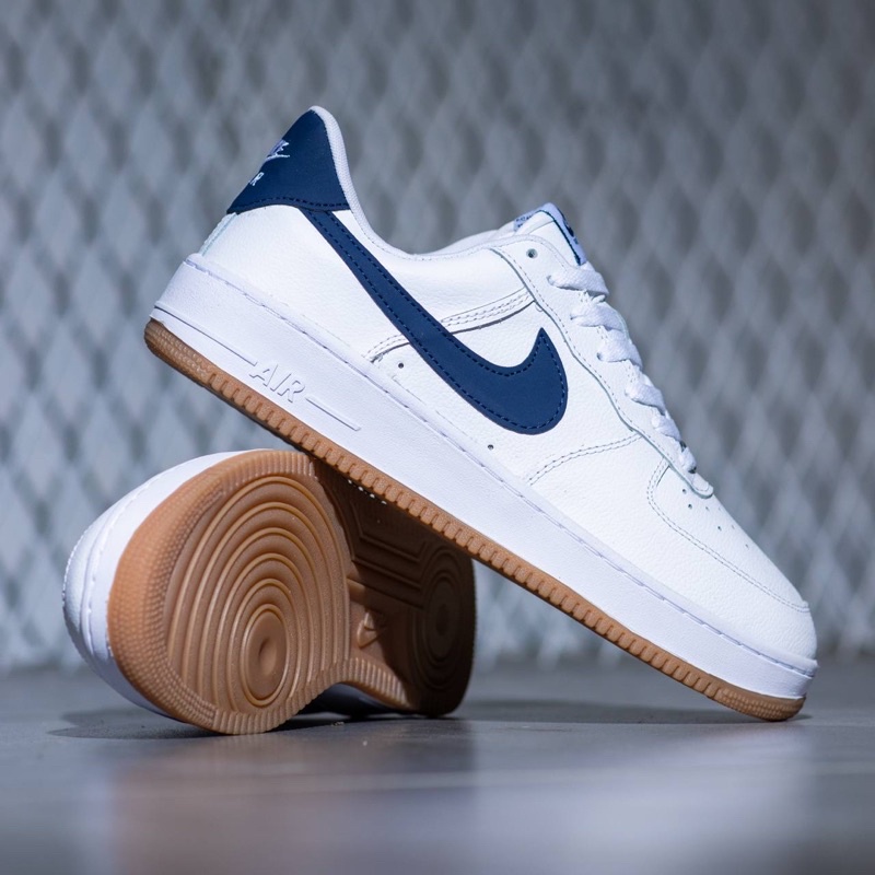 Air force 1 navy gum sale