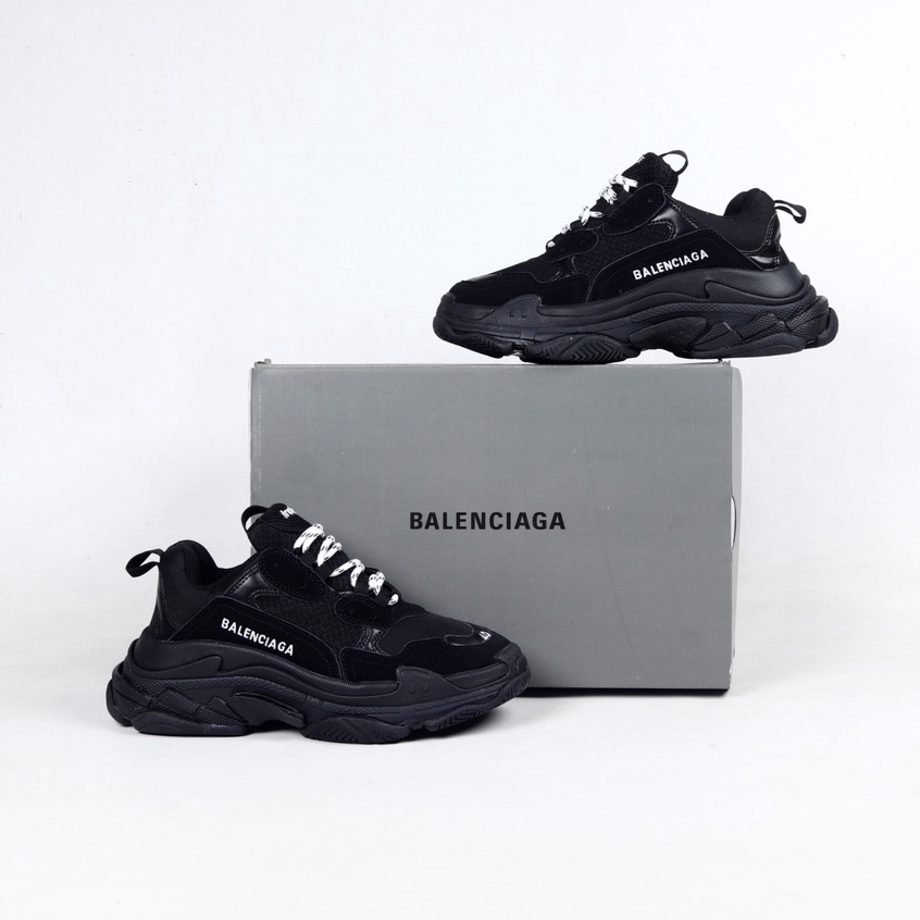 Balenciaga store sneakers harga