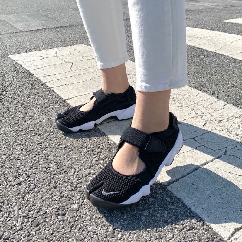 Jual Sepatu Sandal Nike Ninja Air Rift Grey White 896283 001 BNIB 100 Authentic Shopee Indonesia