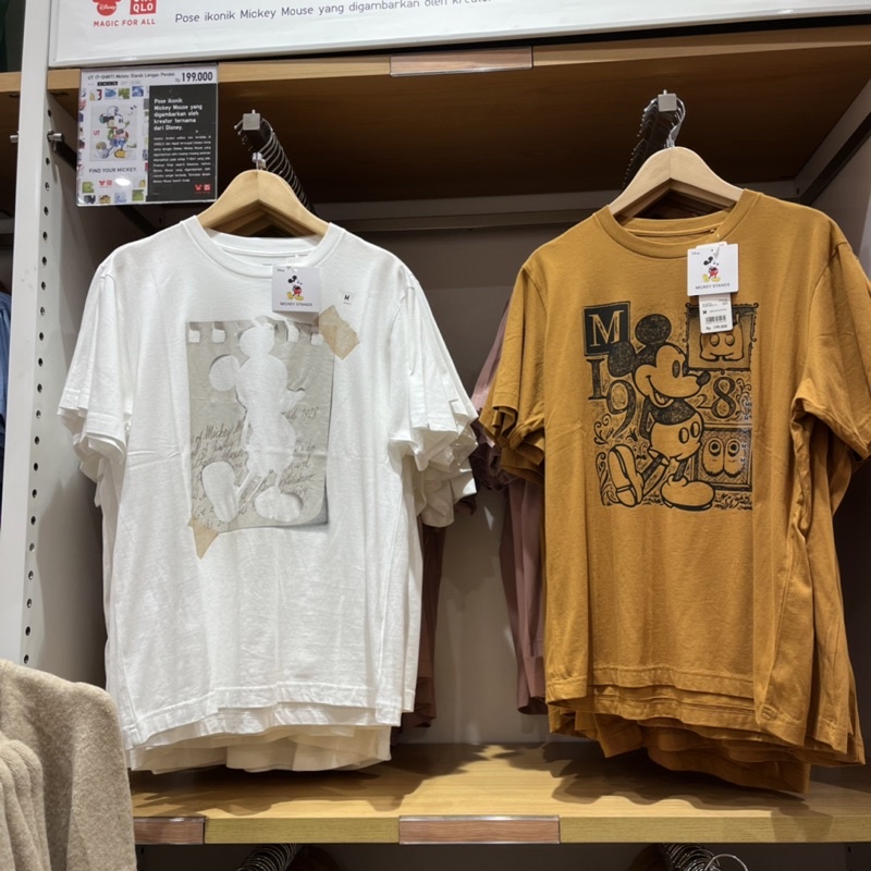 baju mickey mouse uniqlo