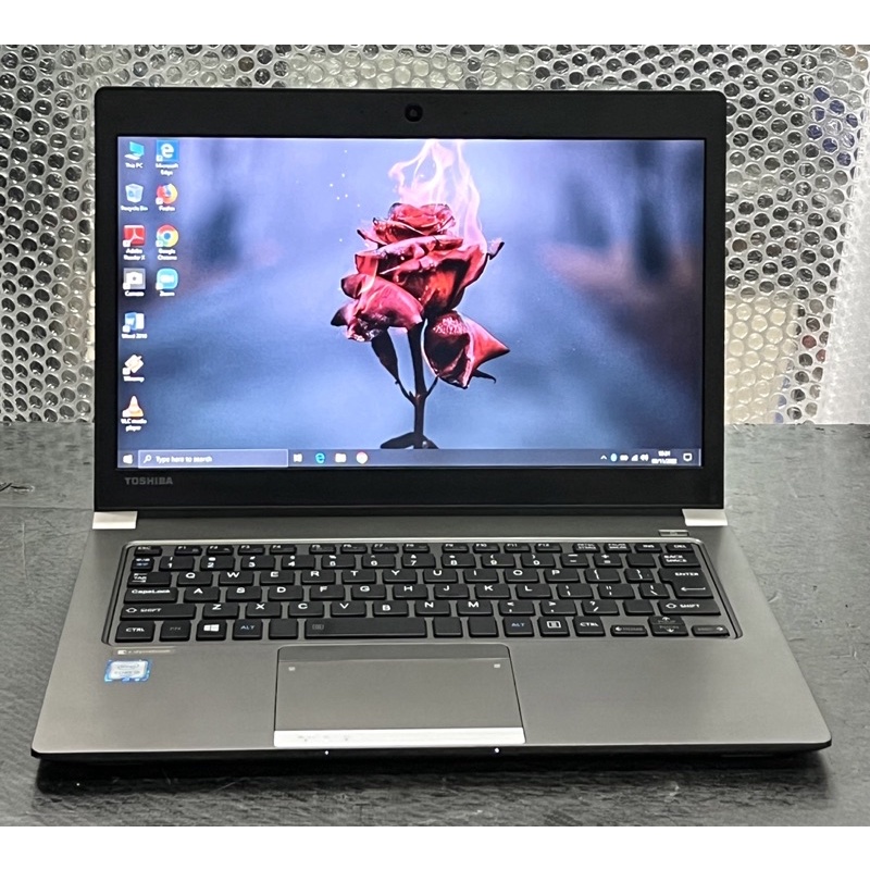 Jual Laptop Toshiba Dynabook R63/D Core i5-6300U Gen6 SSD Layar