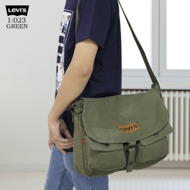 TAS SELEMPANG LEVIS 023