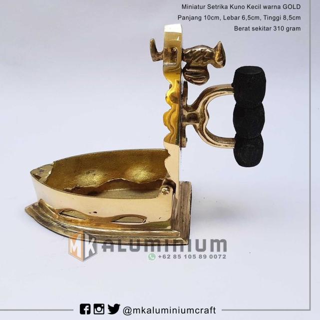 Jual Miniatur Setrika Kuno - Seterika Arang - Setrika Mini Kuningan ...