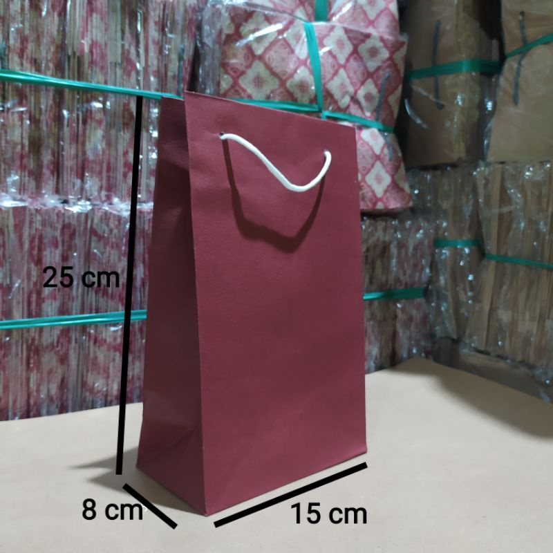 Jual Paperbag Polos Merah Hatari/Wafer Ukuran P15 L8 T25 | Shopee Indonesia