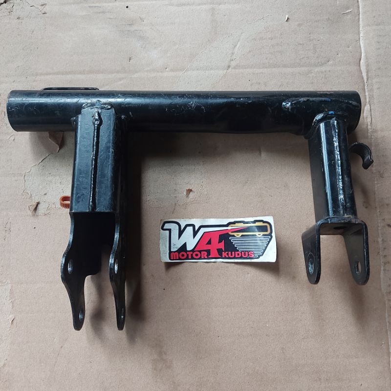 Jual MOUNTING OLD NMAX 155 SWING ARM SAMBUNGAN MESIN AYUNAN MESIN OLD