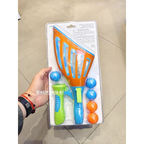 Jual MINISO Toss & Catch Ball Set (2 launcher + 6 balls) Shopee Indonesia