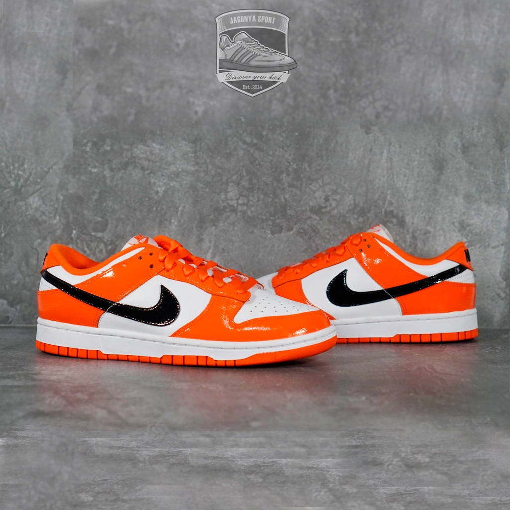 絵本・児童書 NIKE DUNK LOW \"ORANGE BLAZE 絵本・児童書 NIKE DUNK LOW 