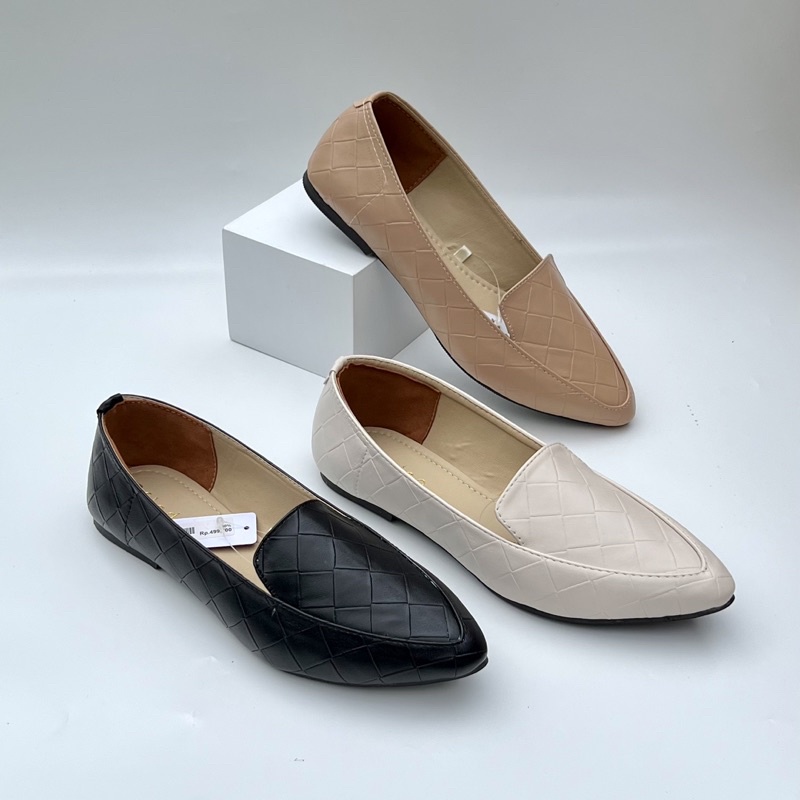 Model flat shoes wanita terbaru best sale