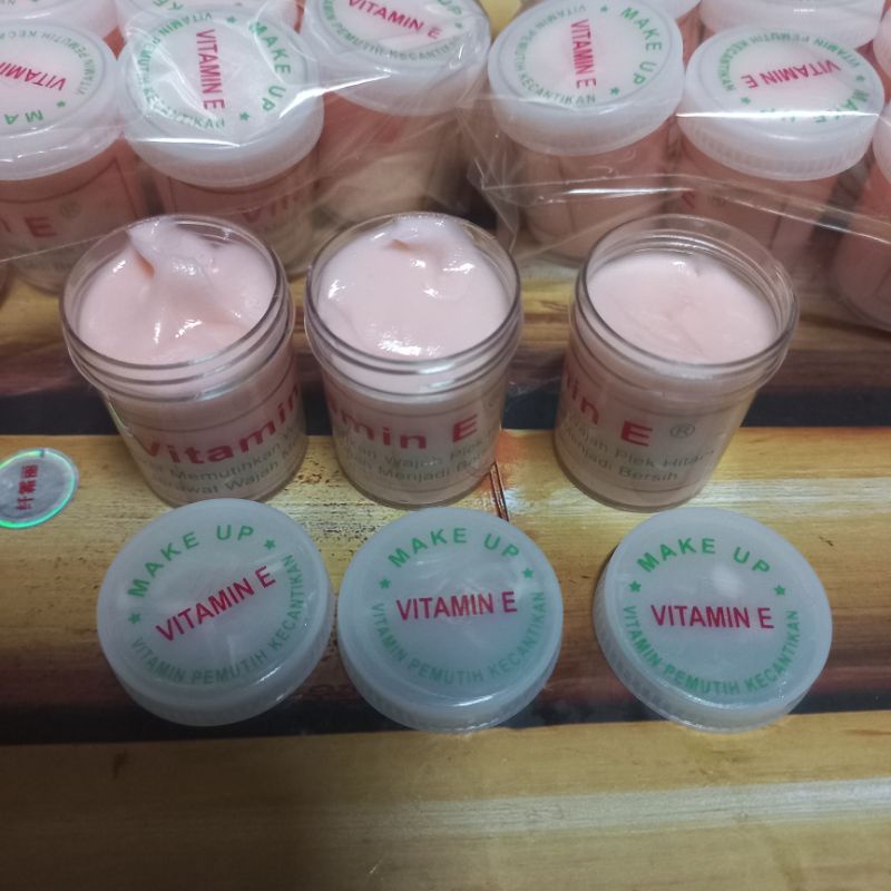 Jual (Lusinan) Cream Vitamin E Krim Vitamin E Original Cream Vitamin E