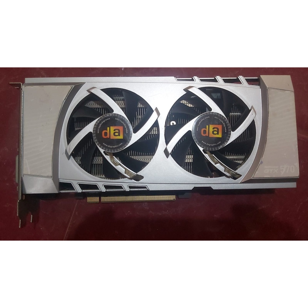 Spécifications, la GeForce GTX 570 - Nvidia GeForce GTX 570