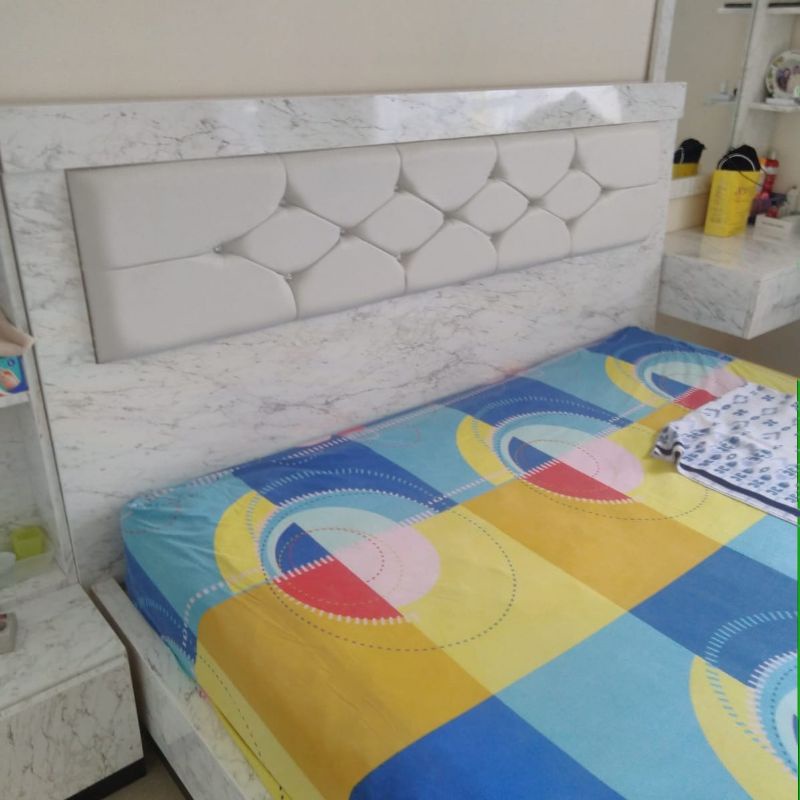 Jual Divan Tempat Tidur Ranjang Kayu HPL Balut Oscar / Baldu MR ...