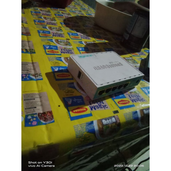 Jual mikrotikrb750gr3 ( kondisi nyala lan tidak terdeteksi) Shopee