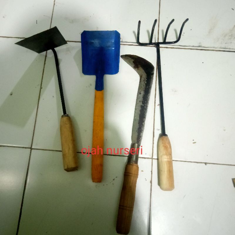 Jual ALAT BERKEBUN,SEKOP KOTAK,GARUKAN SAMPAH,PACUL MINI | Shopee Indonesia