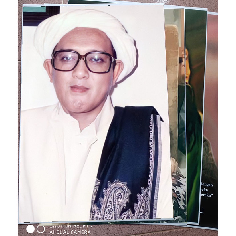 Jual poster ABAH GURU SEKUMPUL GURU IJAI 2 BAHAN BAGUS LUSTER CETAK UV