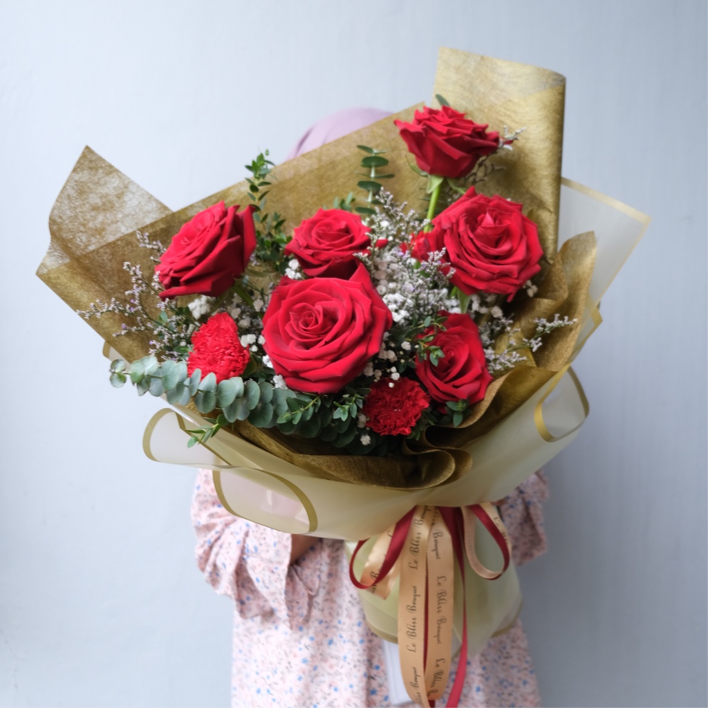 Jual Ecuadorian Red Rose Bouquet | Shopee Indonesia