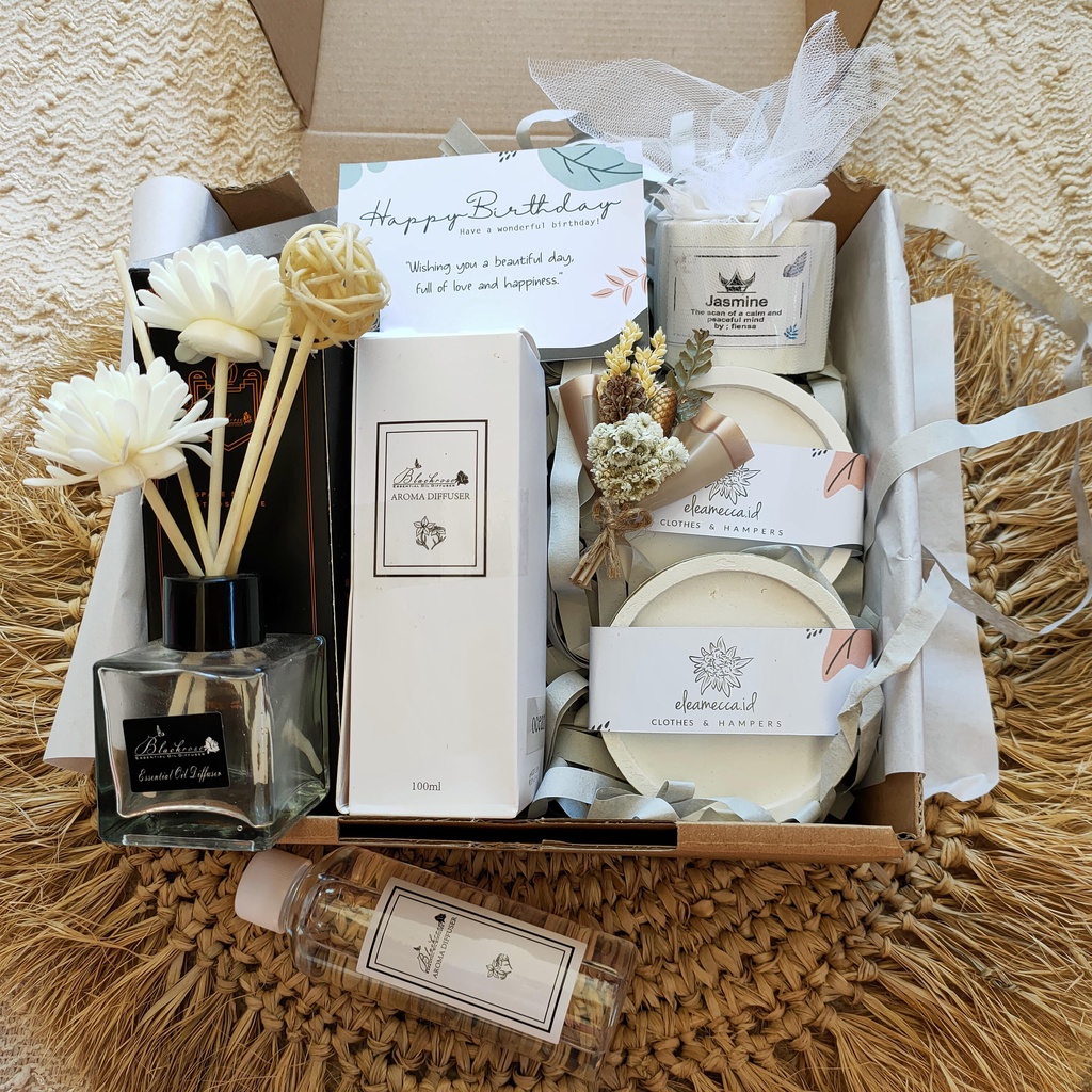 Jual Hampers Reed Diffuser & Scented Candle White Edition Part 1 / Kado ...