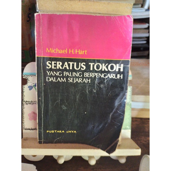 Jual Buku Seratus Tokoh Yang Paling Berpengaruh Dalam Sejarah Michael H Hart Shopee Indonesia