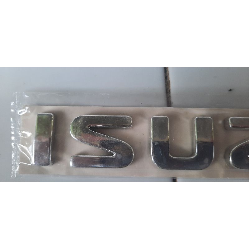 Jual emblem isuzu//logo isuzu | Shopee Indonesia