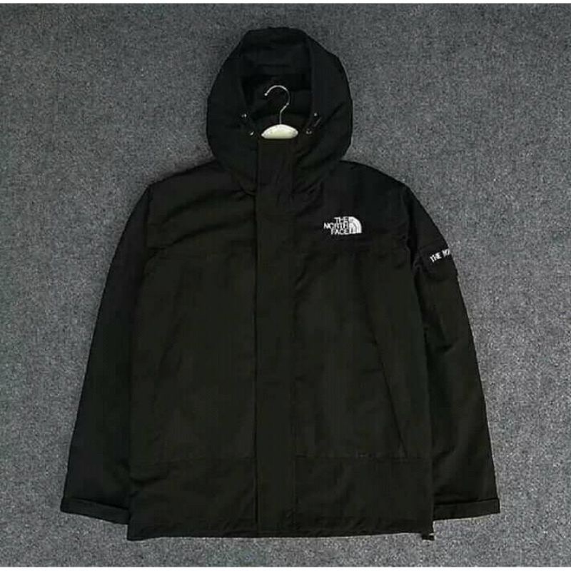 Jual JAKET OUTDOOR PRIA WANITA ANTI AIR JAKET WATERPROOF JAKET GROPCORE JAKET GUNUNG PRIA JAKET TNF PRIA Jaket Parasut outdoor TNF saku samping Waterproof Shopee Indonesia