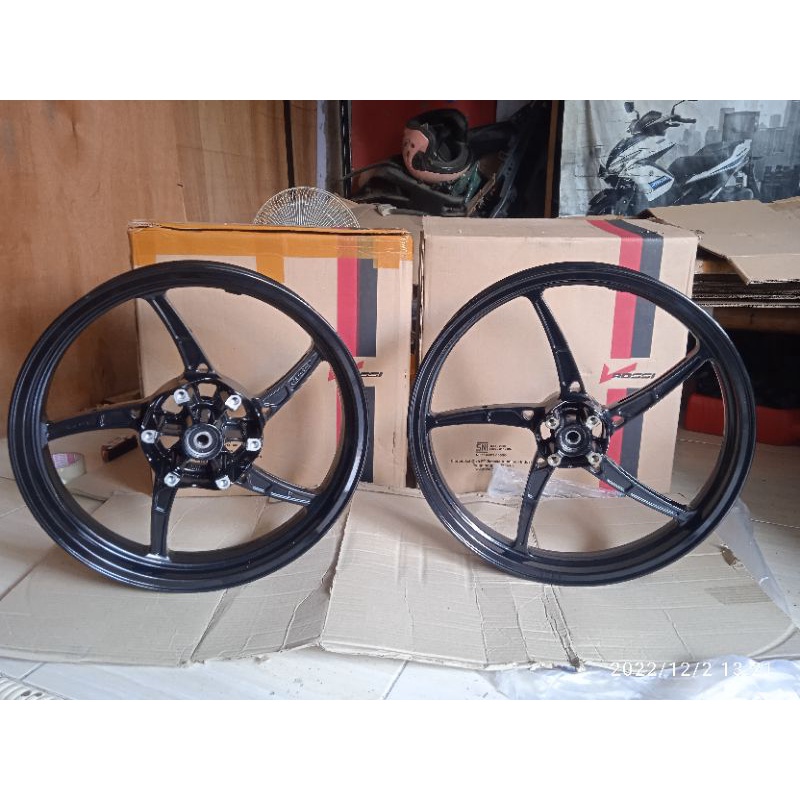 Jual Velg Ninja R Rr S Ss Model Oz By Vrossi Mamba Shopee Indonesia