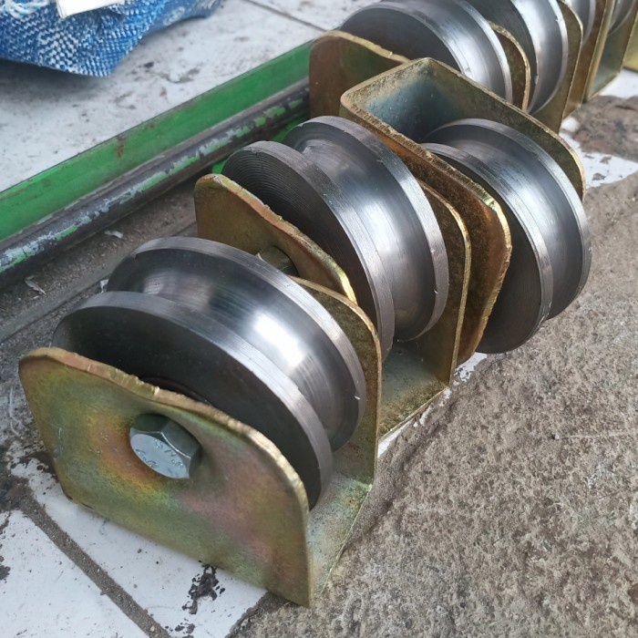 Jual Roda Roda Gerbang/Roda Pager 8Cm Super Roda Hasil Bubut | Shopee ...