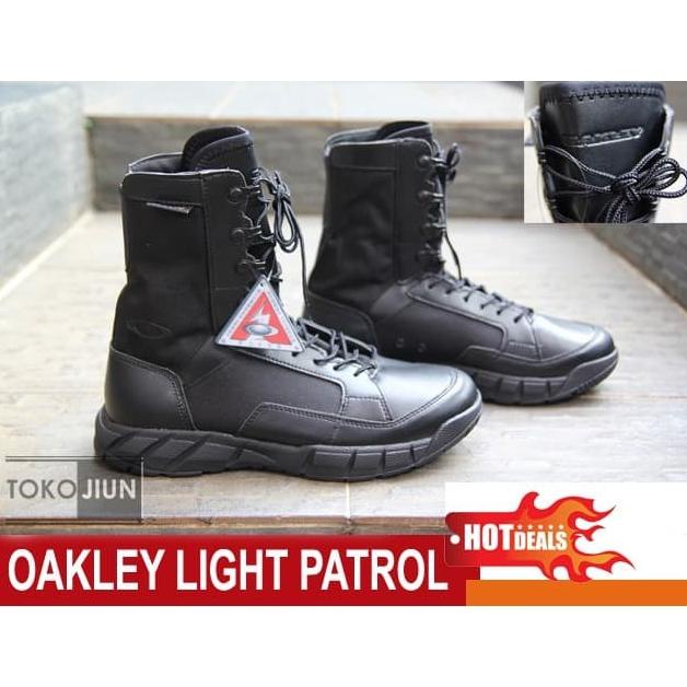 Oakley abu outlet boots