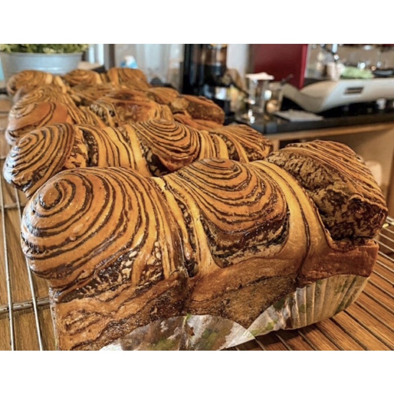 Jual MICHELLE BAKERY Bogor Roti Keset / Loaf / Snacks Cemilan Oleh-oleh ...
